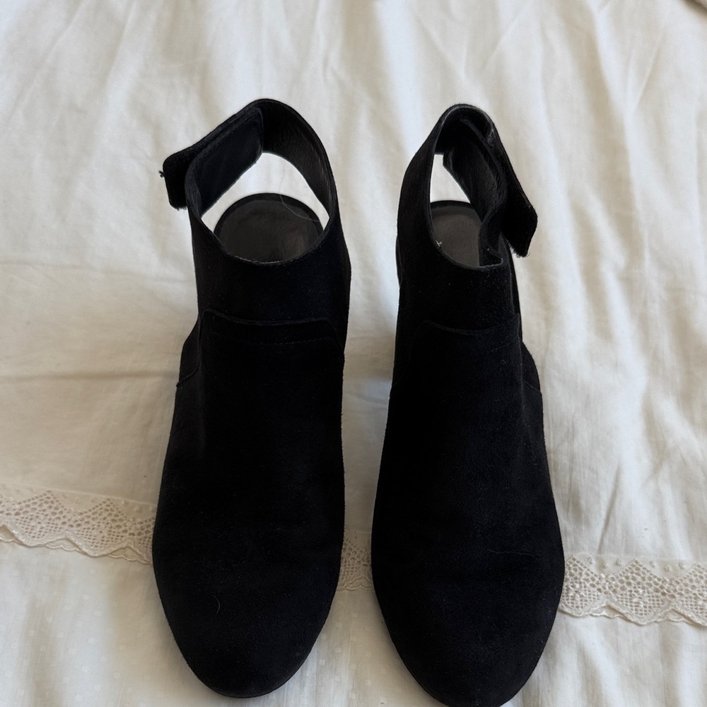 Eileen Fisher Black Ankle Booties